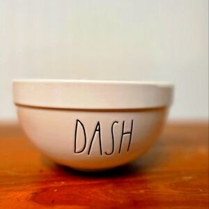 Rae Dunn "dash" bowl